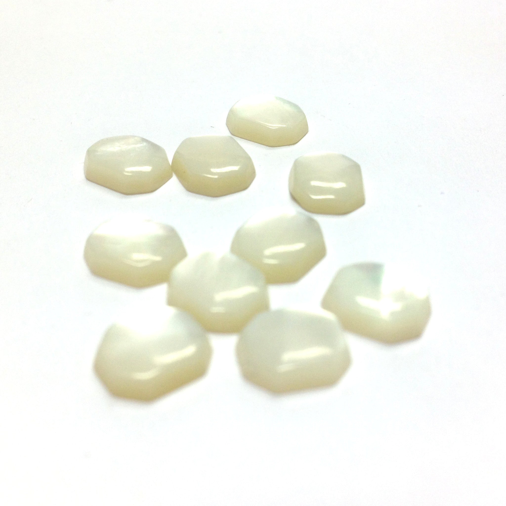 8X7MM White MOP Shell Octagon Cab (144 pieces)
