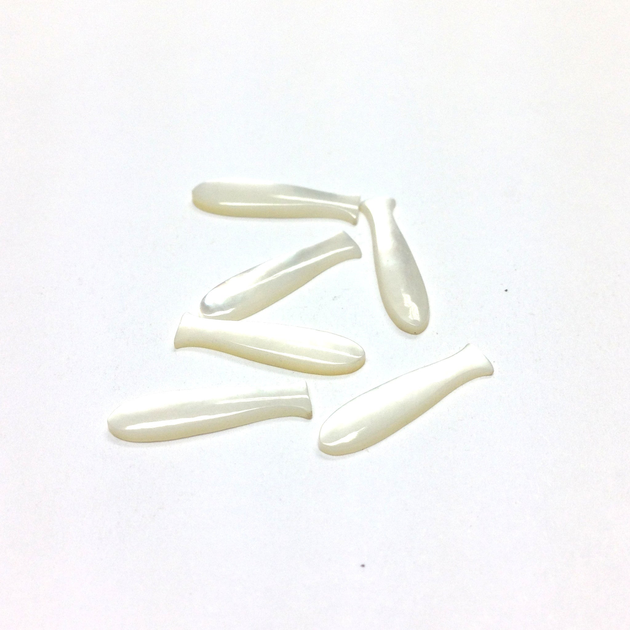 18X4.5MM White MOP Shell Fish Cab (72 pieces)