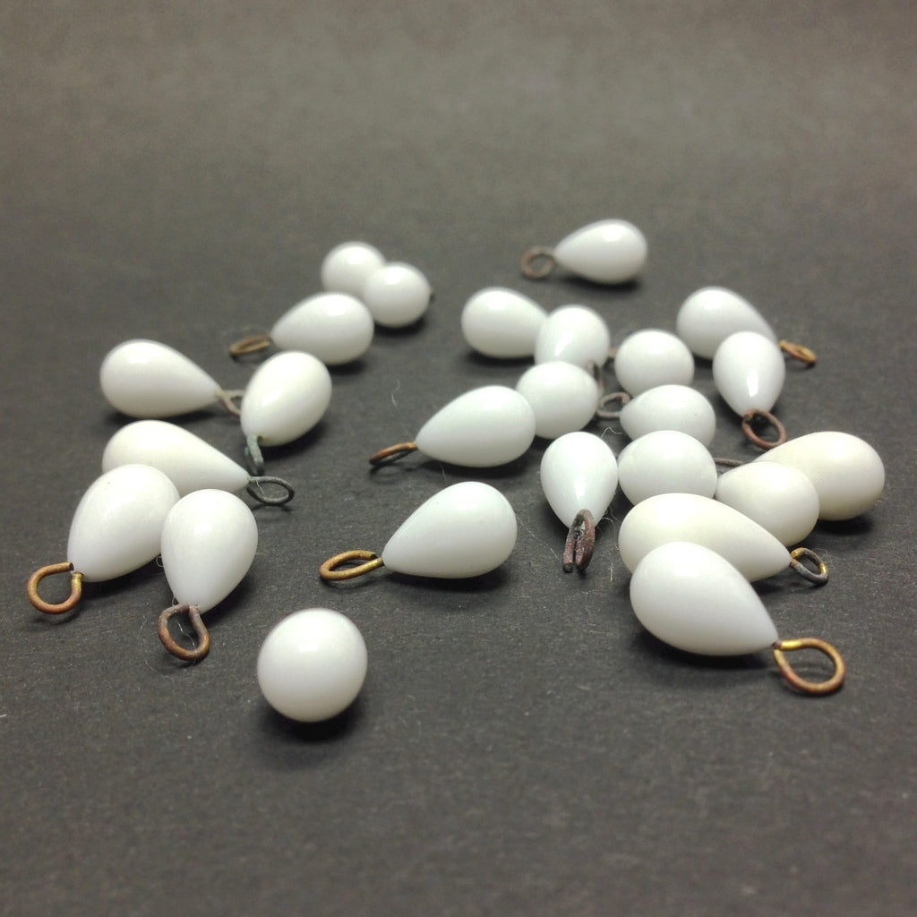 6X9MM Chalk White Teardrop w/Loop (36 pieces)