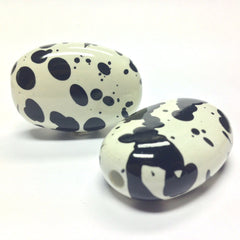 26X38MM "Dalmation" Flat L.H.Oval Bead (3 pieces)